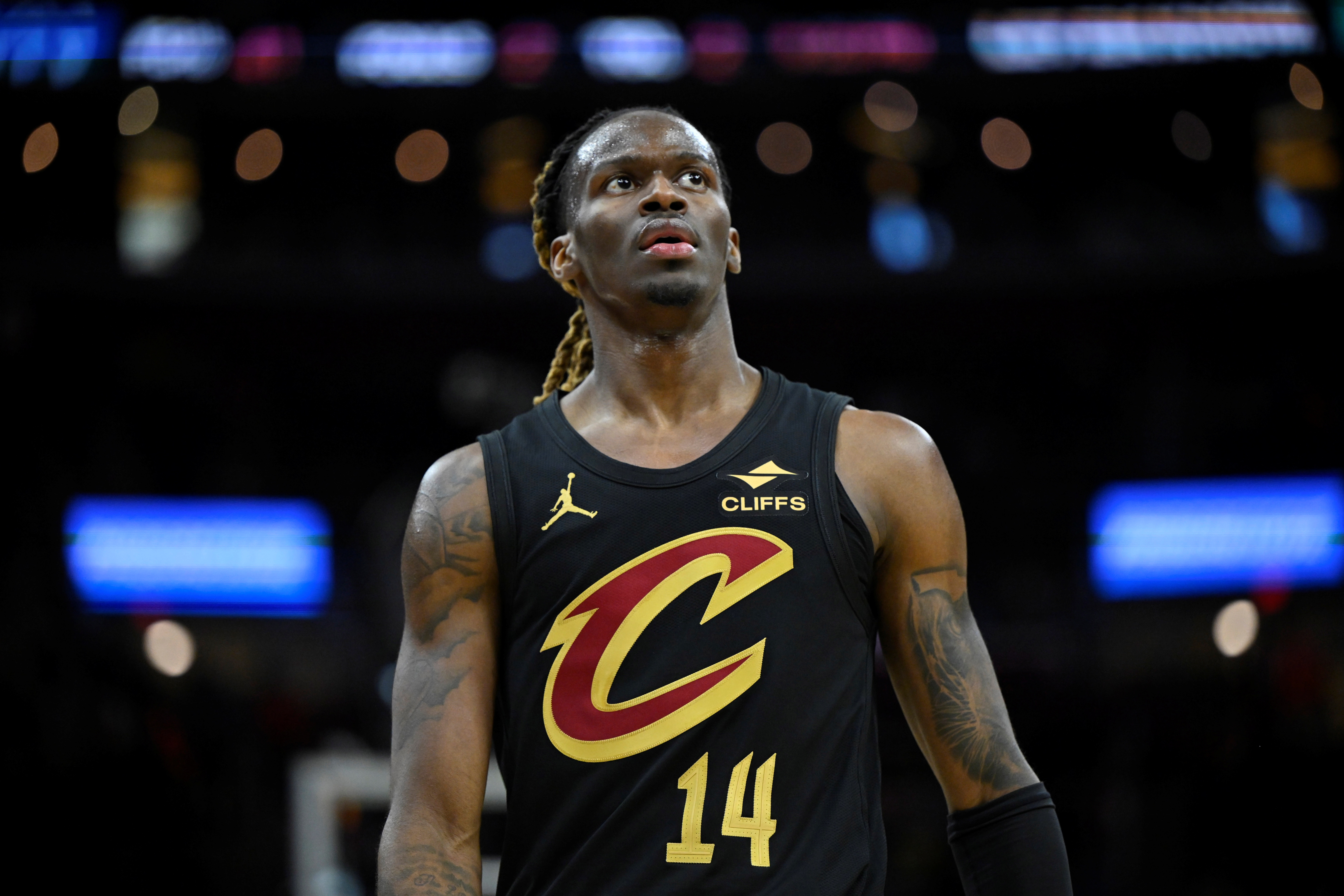 开云平台-帕森斯：基翁·埃利斯能干脏活累活 能隐藏哈登防守弱点&amp;帮他补位